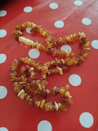 Продам бусы янтарь