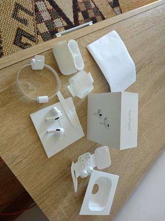 Наушники AirPods Pro
