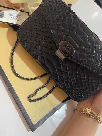 Продам кожанную сумку