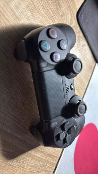 Джойстик Sony PS4