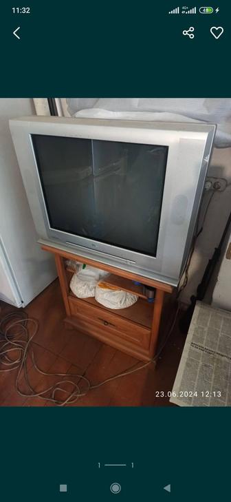 Идеальный большой Телевизор с тумбой