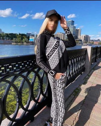 Костюмы и платья Турция новые