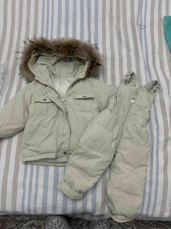 Продам куртку на девочку