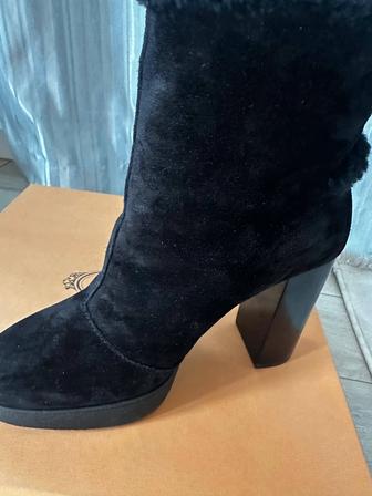 Женские сапожки TODS