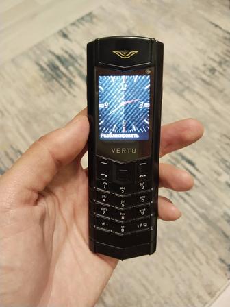 Продам телефон Верту vertu в хорошем состоянии