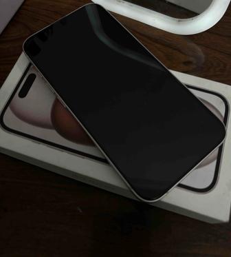 Продам Iphone 13