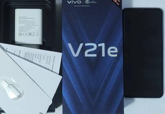 Продам смартфон Vivo v21e