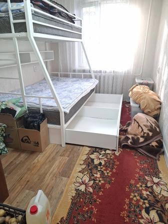 Двухярусная кровать