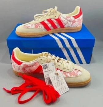 Продам кроссовки adidas