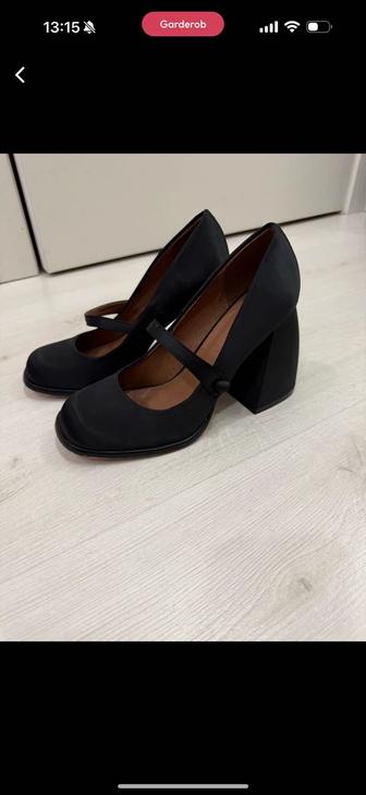 Черные туфли