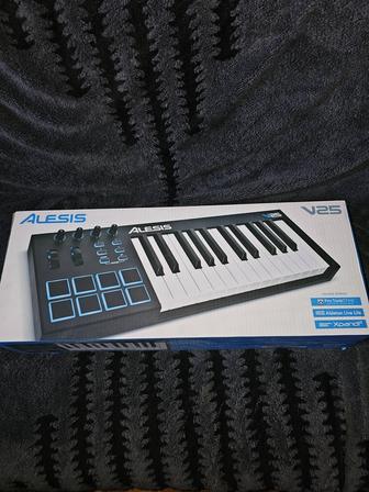 MIDI-Клавиатура Alesis V25