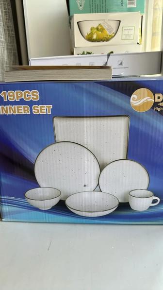 Продам комплект посуды