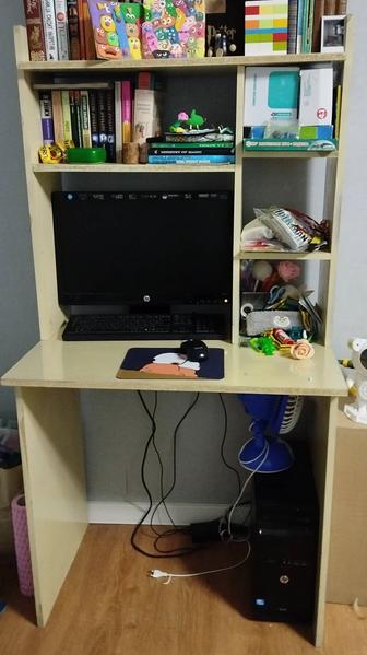 Компьютерный стол бесплатно