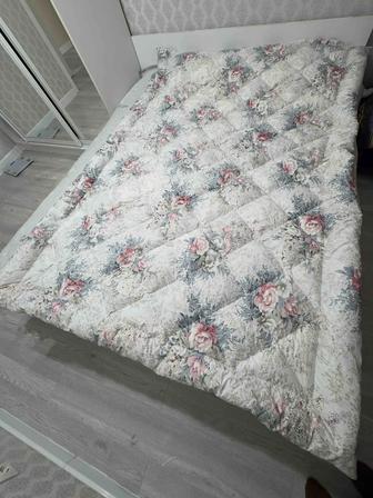 Продам пуховое одеяло