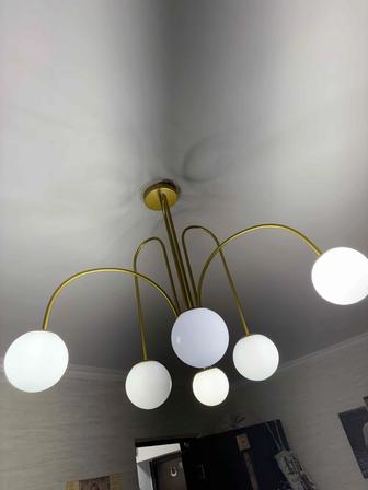 Продам люстра