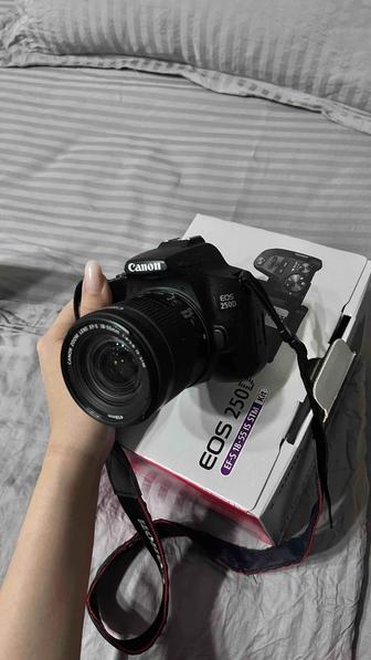Фотоаппарат Canon EOS 250D EF-S 18-55 IS Kit