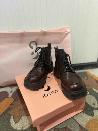 Новые ботинки Josiny