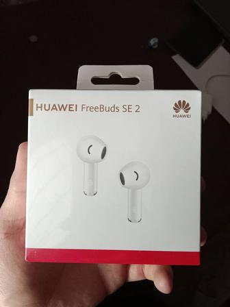 Продам беспроводные наушники Huawei Freebuds SE 2