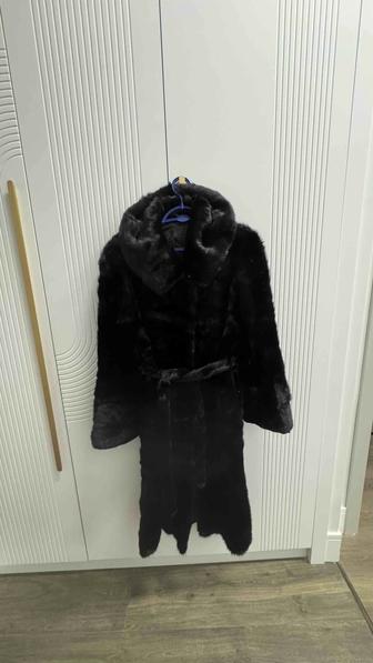 Норковая шуба длиная. Дешево