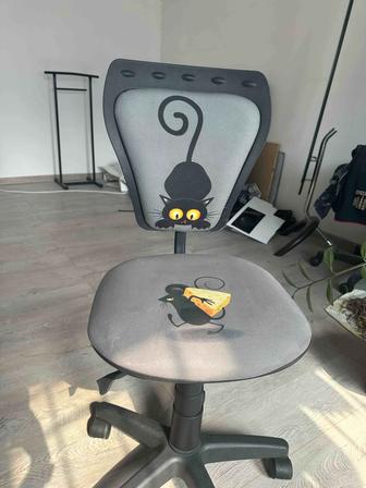 Детское компьютерное кресло