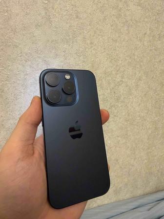 iPhone 15 pro 256 blue titanium