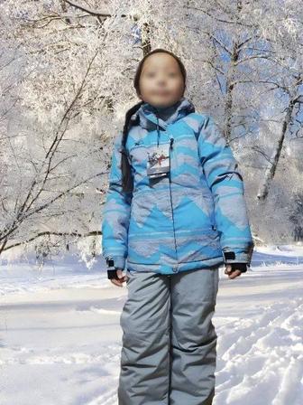 Зимний комбинезон для девочки
