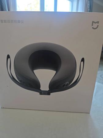 Массажная подушка для шеи