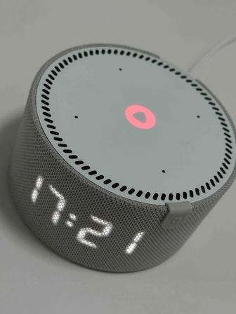 Продам умную колонку Алису