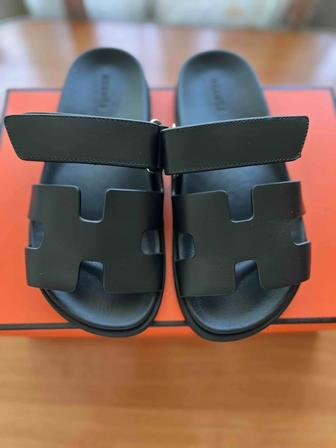 Продам новые шлепанцы Hermes