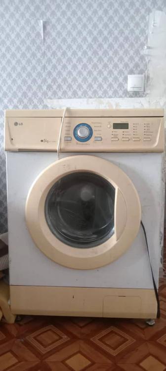 Продам стиральную машину б/у