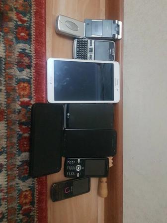 Продам телефон