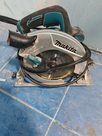 Пила дисковая (пчелка) makita 7601