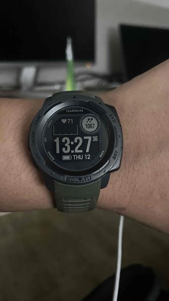 Продам смартчасы Garmin