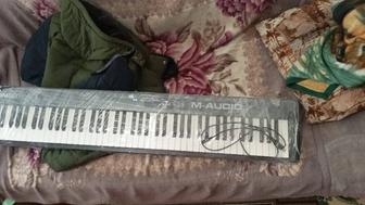 Продам электропианино