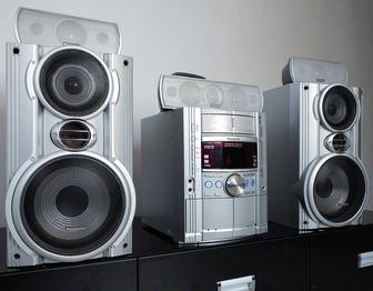 Продам большой мощный японский музыкальный центр Panasonic, колонка,караоке