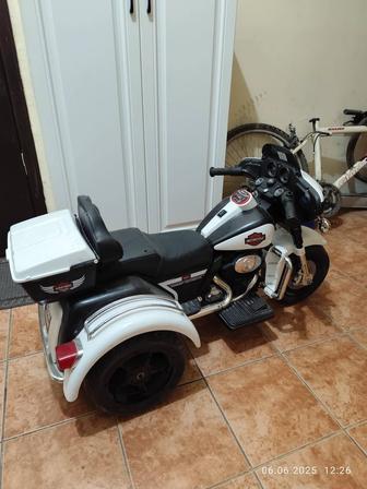 Продам автомобиль электрический