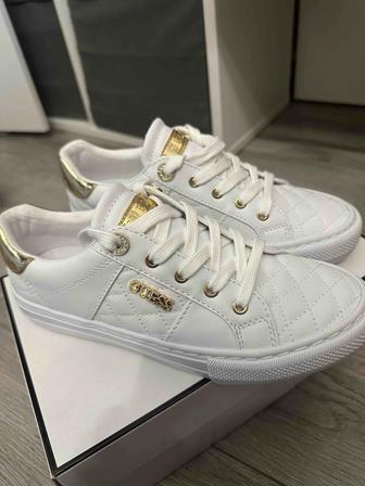 Обувь Guess кеды