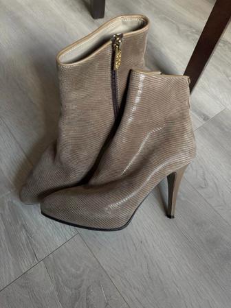 Продам стильные ботильоны