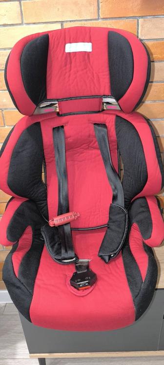Детское автокресло
