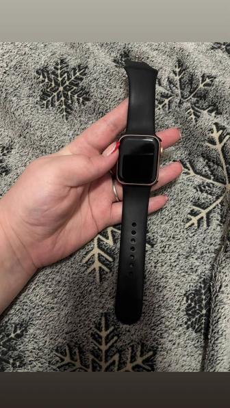 Продам Apple Watch ,40mm