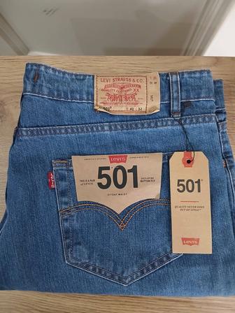 Продам джинсы Levis