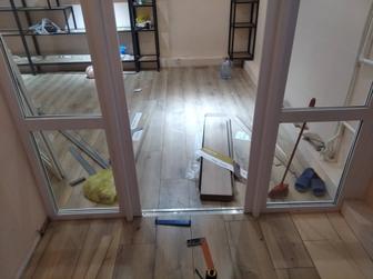 Укладка ламината , линолеума.установка плинтуса