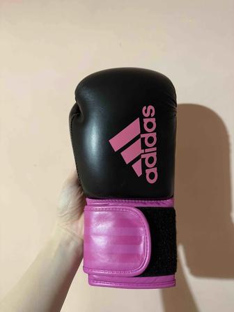 Перчатки боксерские Adidas Hybrid 100
Dynamic Fit