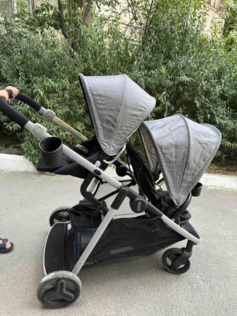 Коляска для погодок Graco