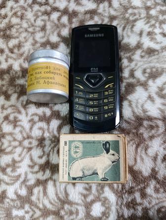 Телефон Самсунг ретро антураж