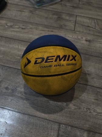 Баскетбольный мяч