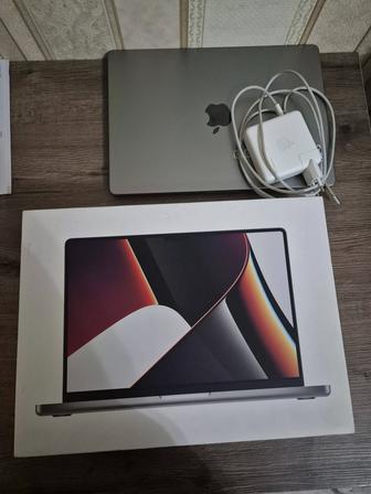 MacBook pro 14 M1