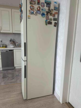 Б/у холодильник