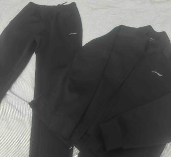 Спортивный Мужской костюм