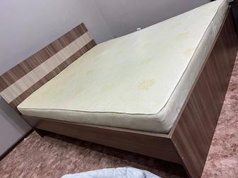 Продам двух спальную кровать